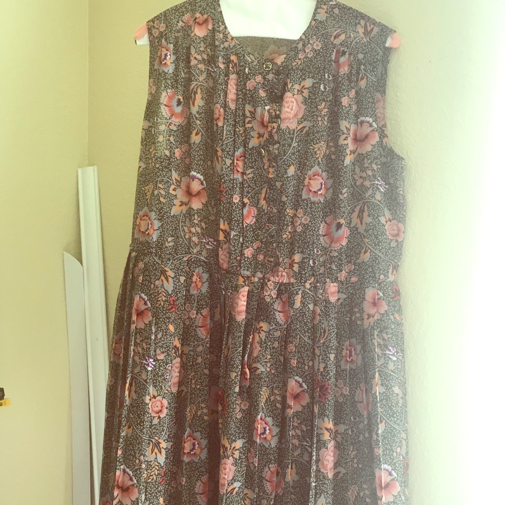 One of a kind vintage floral dress